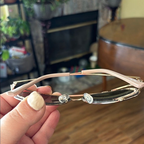 Libby Edelman Golden Aviator Sunglasses - Picture 5 of 6